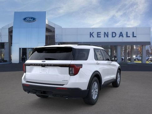 Used 2026 Ford Explorer Active AWD/4WD image 8