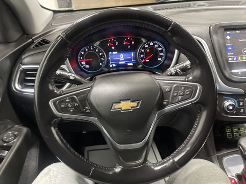 Used 2022 Chevrolet Equinox LT w/ Driver Convenience Package image 31
