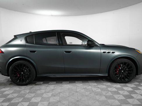 New 2025 Maserati Grecale Trofeo image 18