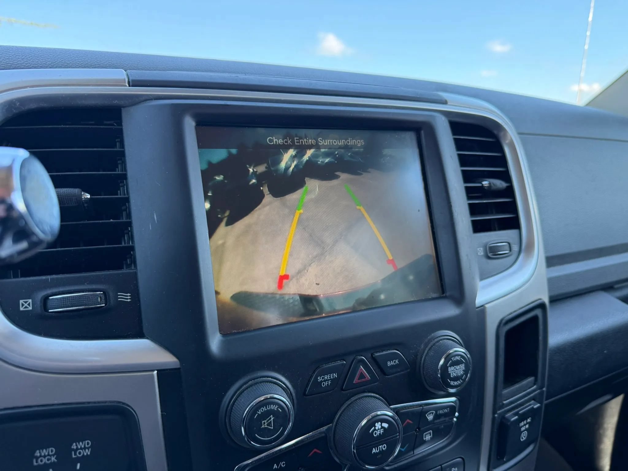 Used 2017 RAM 2500 Big Horn w/ Sport Appearance Group AWD/4WD image 14