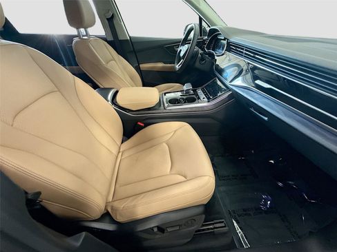 Certified 2025 Audi Q7 3.0T Premium Plus w/ Premium Plus Package AWD/4WD image 31