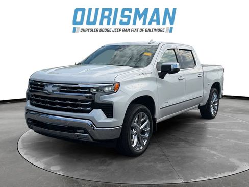 Used 2025 Chevrolet Silverado 1500 LTZ w/ Technology Package AWD/4WD image 2