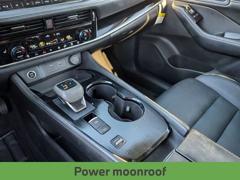 Used 2023 Nissan Rogue SL w/ SL Premium Package image 12