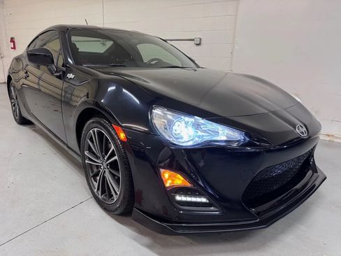Used 2013 Scion FR-S RWD image 1
