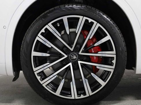 Used 2023 Maserati Grecale Modena image 40