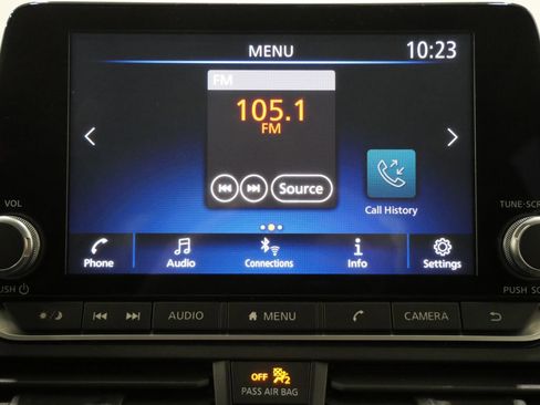 Used 2024 Nissan Altima 2.5 SV FWD image 16