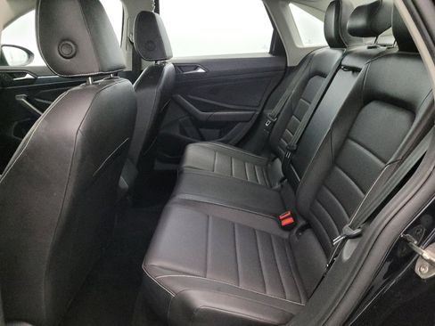Used 2024 Volkswagen Jetta SE FWD image 18