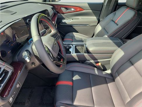 New 2026 Chevrolet Traverse RS image 24