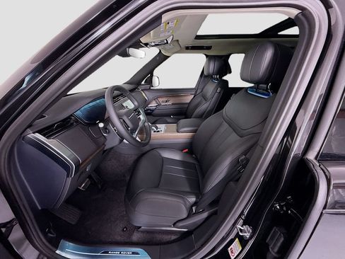 New 2026 Land Rover Range Rover Long Wheelbase SE AWD/4WD image 19