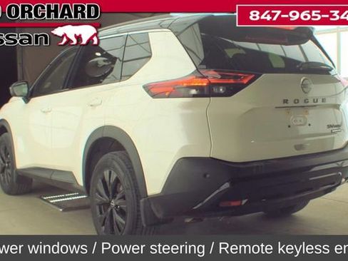 Used 2023 Nissan Rogue SV w/ SV Premium B Package image 7