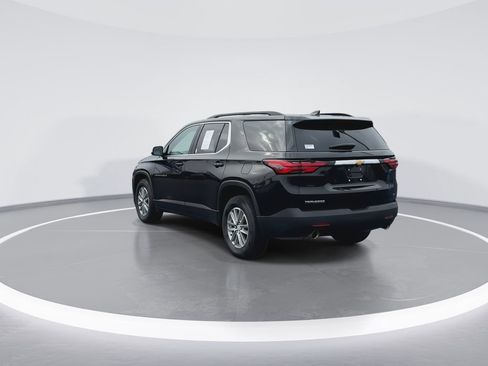 Used 2023 Chevrolet Traverse LT image 6