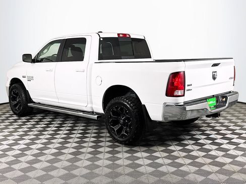 Used 2019 RAM 1500 Classic SLT image 6