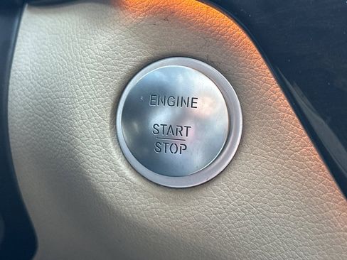 Used 2017 Mercedes-Benz GLE 350 4MATIC image 29