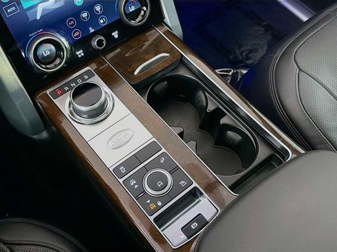 Used 2022 Land Rover Range Rover P525 Westminster Edition image 18