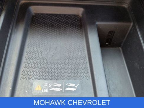 Used 2024 GMC Acadia AT4 w/ Luxury Package AWD/4WD image 36