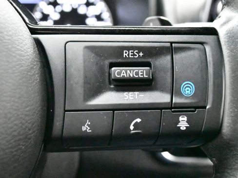 Used 2023 Nissan Rogue SV w/ SV Premium B Package image 47