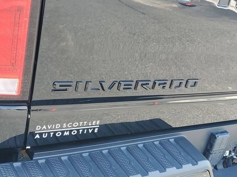 Used 2024 Chevrolet Silverado 2500 ZR2 w/ Technology Package AWD/4WD image 27