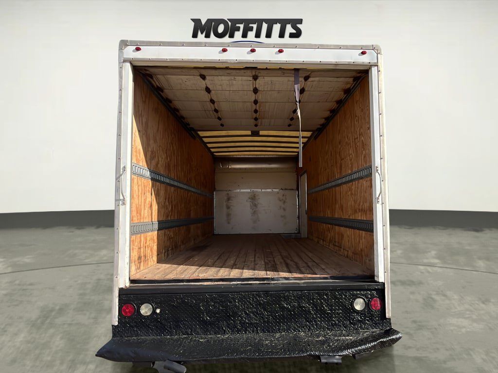 Used 2015 Ford E-350 and Econoline 350 Super Duty RWD image 14