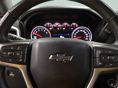 Used 2019 Chevrolet Silverado 1500 LT Trail Boss AWD/4WD image 13