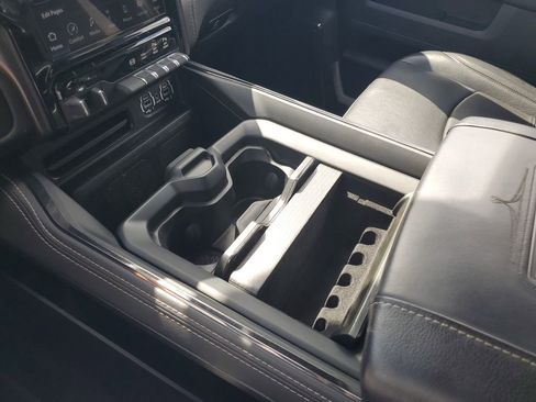 Used 2024 RAM 2500 Limited image 20