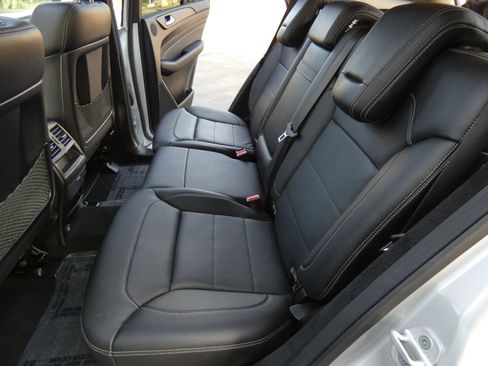 Used 2015 Mercedes-Benz ML 350 4MATIC image 54