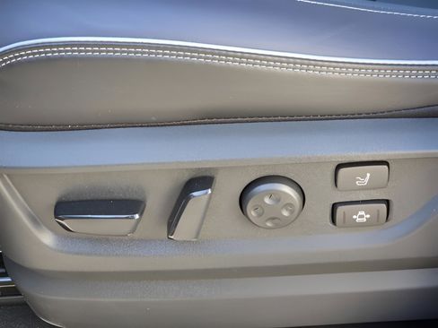 New 2026 INFINITI QX80 4WD w/ Sport Exterior Package image 12
