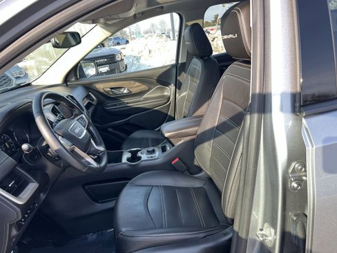 Used 2023 GMC Terrain Denali w/ Denali Premium Package image 13