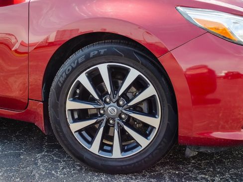 Used 2016 Nissan Altima 2.5 FWD image 11