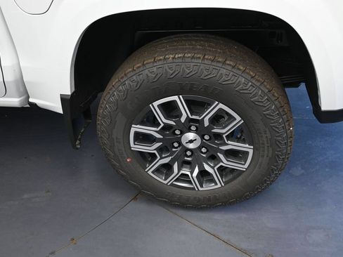 New 2026 Chevrolet Colorado Z71 w/ Technology Package AWD/4WD image 13