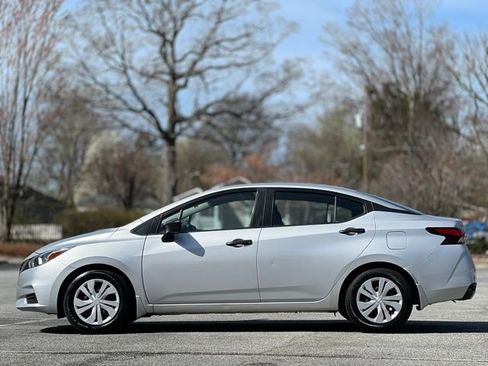 Used 2020 Nissan Versa S FWD image 8