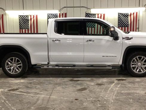 Used 2022 GMC Sierra 1500 SLT w/ SLT Premium Plus Package image 16