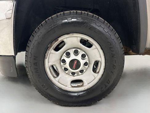 Used 2017 GMC Sierra 2500 4x4 Regular Cab w/ Sierra Convenience Package image 32