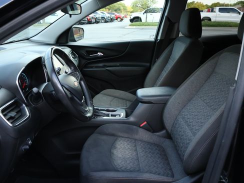 Used 2022 Chevrolet Equinox LT FWD image 11