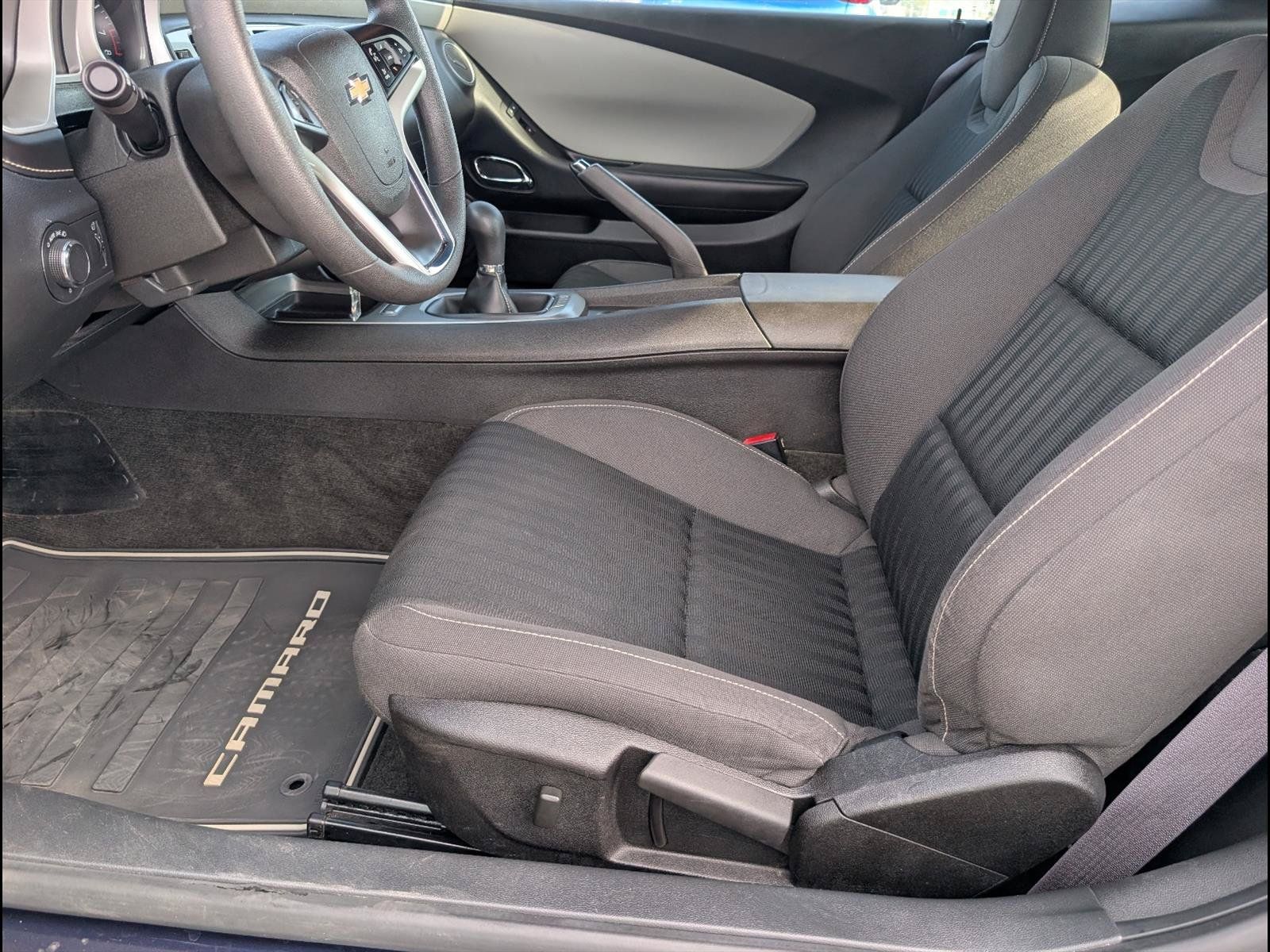 Used 2015 Chevrolet Camaro LS RWD image 11