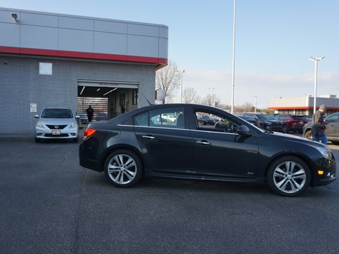 Used 2014 Chevrolet Cruze LTZ w/ Sun, Sound and Sport Package image 3