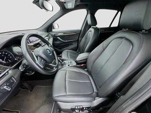 Used 2021 BMW X1 xDrive28i w/ Convenience Package image 13