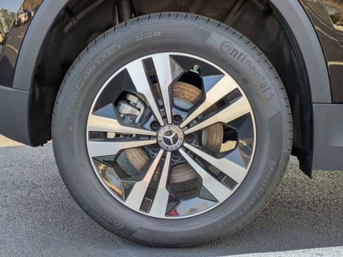 Certified 2025 Mercedes-Benz GLA 250 image 12