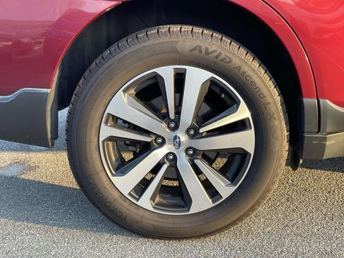 Used 2019 Subaru Outback 2.5i Limited AWD/4WD image 31