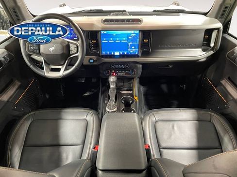 Used 2022 Ford Bronco Badlands image 13