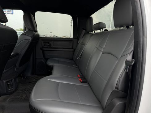 Used 2021 RAM 2500 Tradesman w/ Chrome Appearance Group AWD/4WD image 29