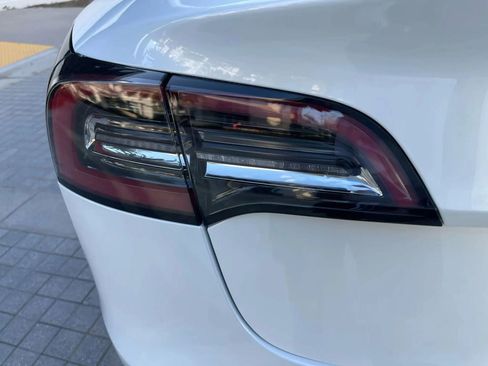 Used 2018 Tesla Model 3 Mid Range image 34