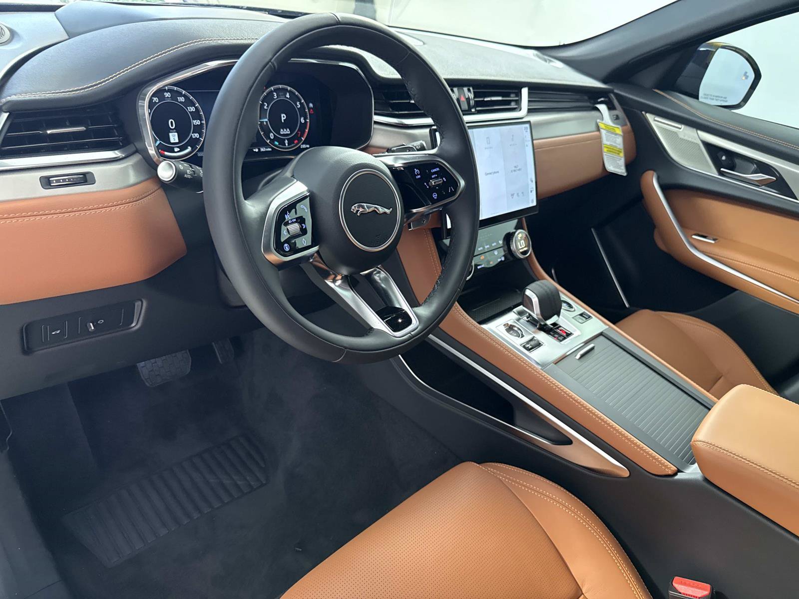New 2026 Jaguar F-PACE R-Dynamic S AWD/4WD image 23
