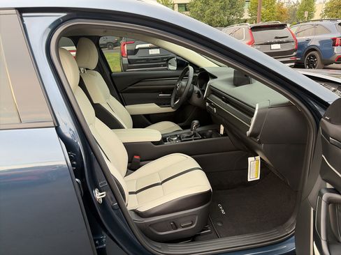 Used 2026 MAZDA CX-50 AWD 2.5 S w/ Premium Package image 18