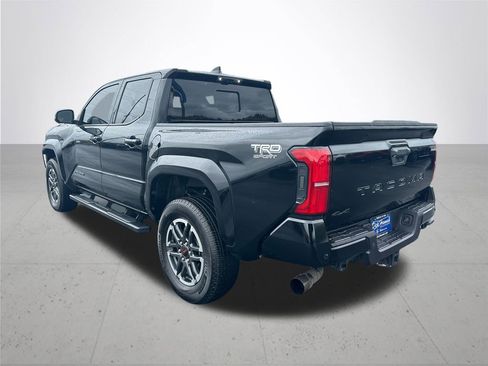 Certified 2025 Toyota Tacoma TRD Sport w/ TRD Sport Premium Package AWD/4WD image 10