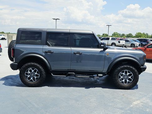 Used 2024 Ford Bronco Badlands AWD/4WD image 6