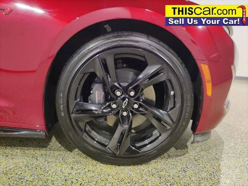 Used 2023 Chevrolet Camaro LT w/ Technology Package RWD image 23