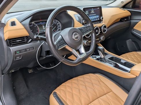 Used 2025 Nissan Sentra SV w/ SV Premium Package image 10