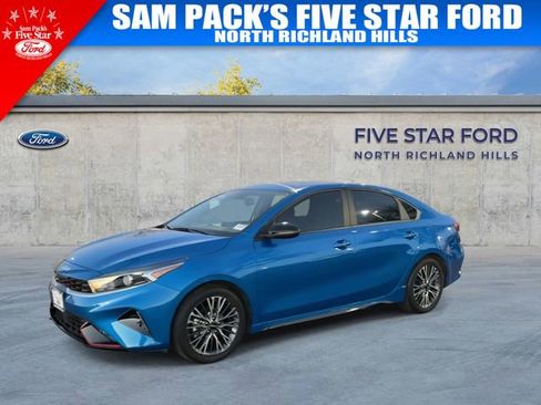 Used 2023 Kia Forte GT-Line w/ GT-Line Premium Package image 4