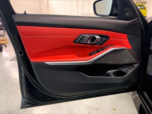 Used 2023 BMW M3 Competition w/ M Carbon Exterior Package image 21