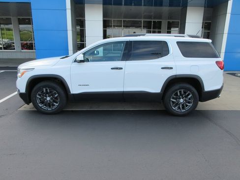 Certified 2019 GMC Acadia SLT AWD/4WD image 2